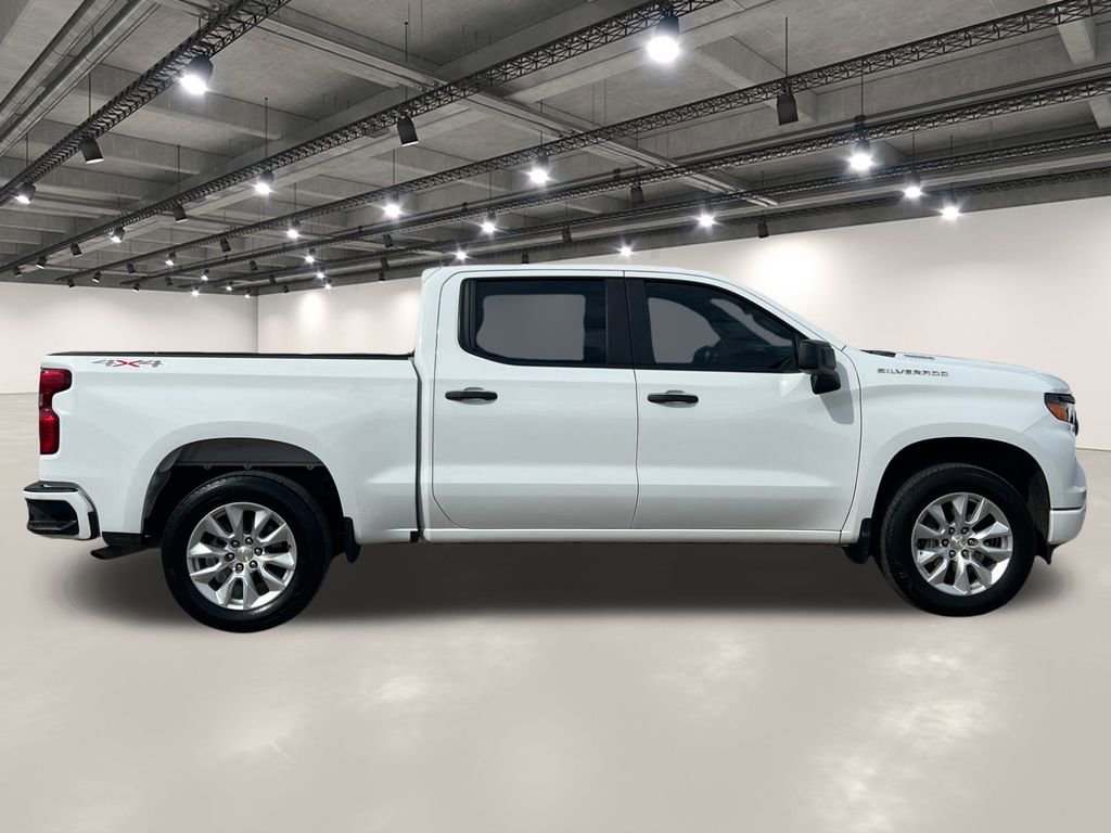 Used 2024 Chevrolet Silverado 1500 Custom image 17