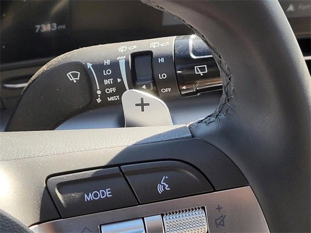 Certified 2025 Hyundai Kona SEL image 28