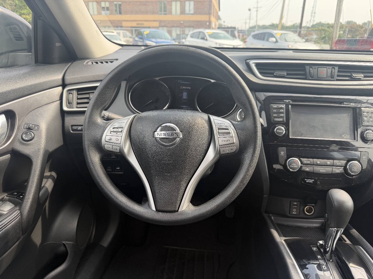 Used 2015 Nissan Rogue SV w/ SV Premium Package AWD/4WD image 9