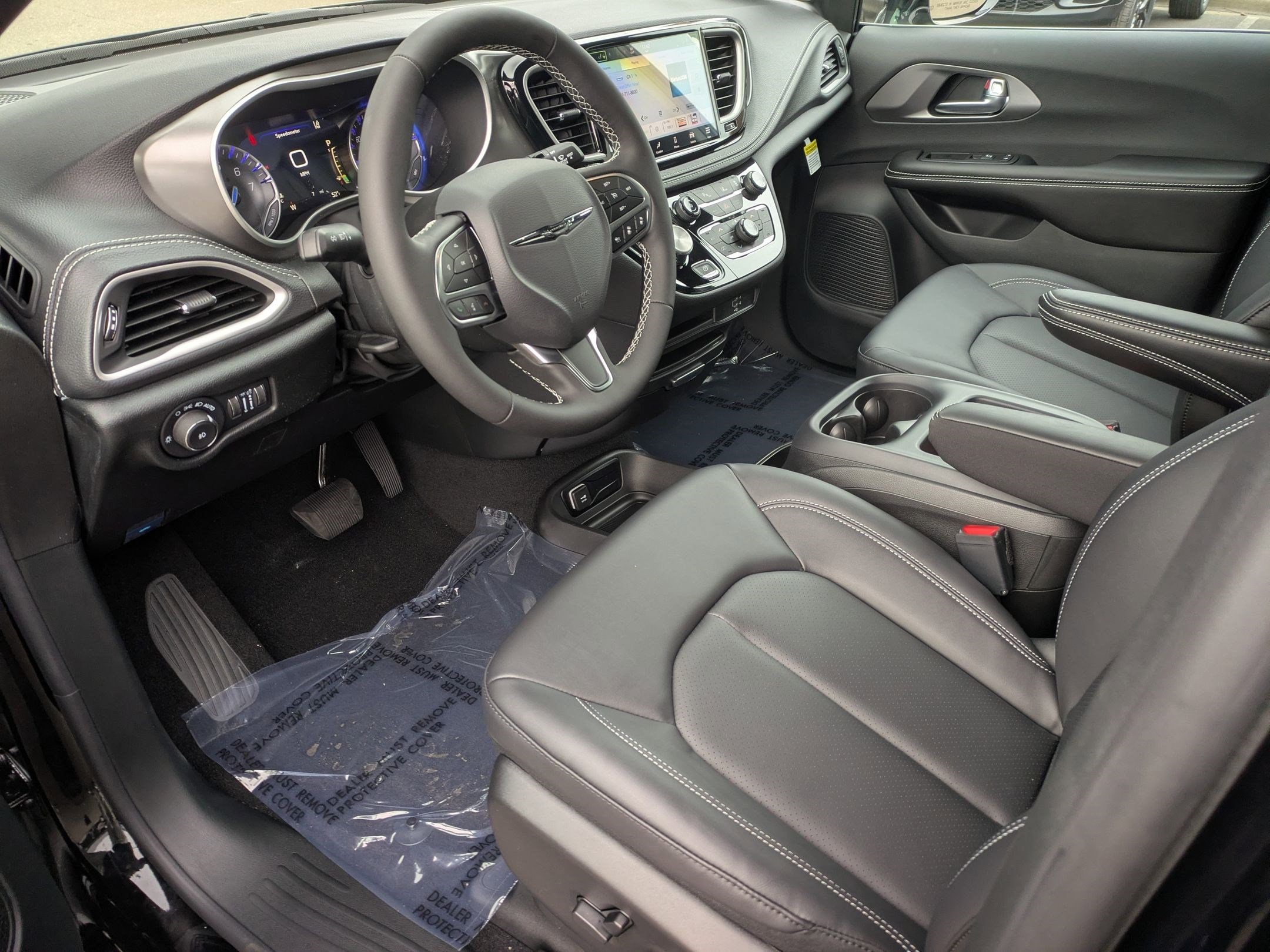 New 2026 Chrysler Pacifica Select image 9