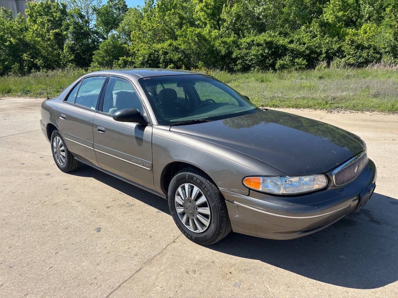 Used 2002 Buick Century Custom FWD image 4