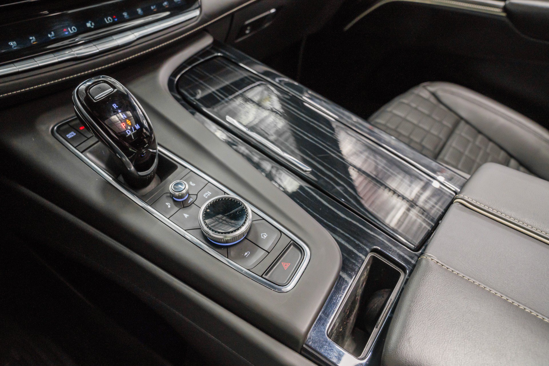 Used 2024 Cadillac Escalade ESV V w/ LPO, Floor Liner Package AWD/4WD image 46