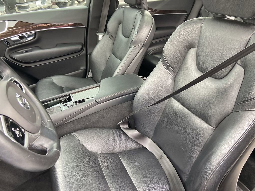 Used 2019 Volvo XC90 T6 Momentum w/ Protection Package Premier AWD/4WD image 16