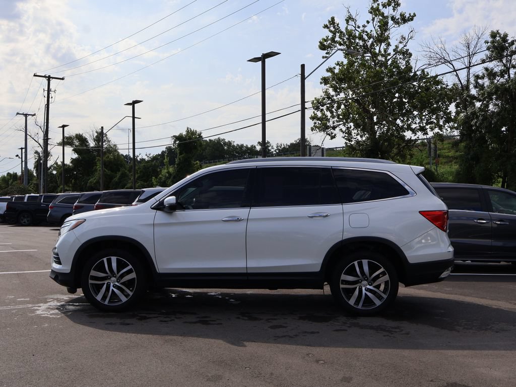 Certified 2017 Honda Pilot Elite image 4