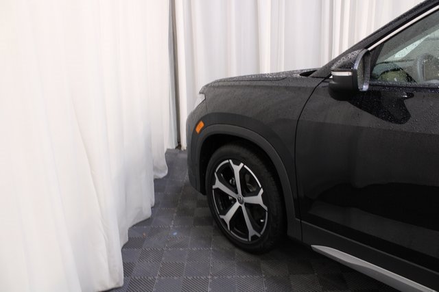 New 2026 Volkswagen Tiguan SE image 19