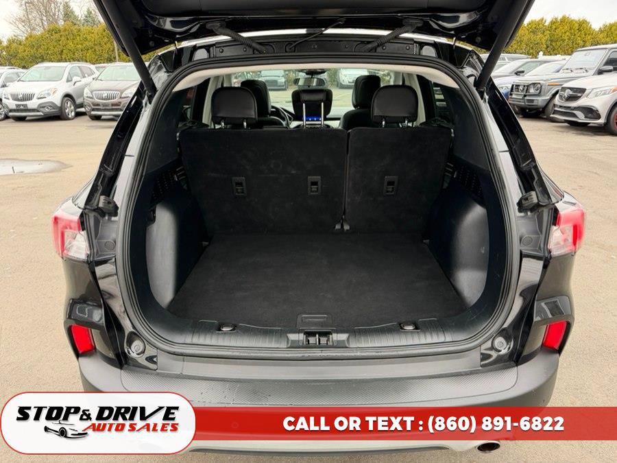 Used 2021 Ford Escape SEL w/ Technology Package AWD/4WD image 19
