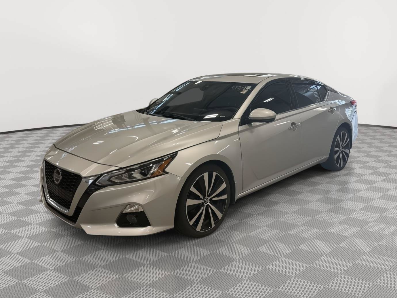 Used 2020 Nissan Altima 2.5 Platinum AWD/4WD image 4