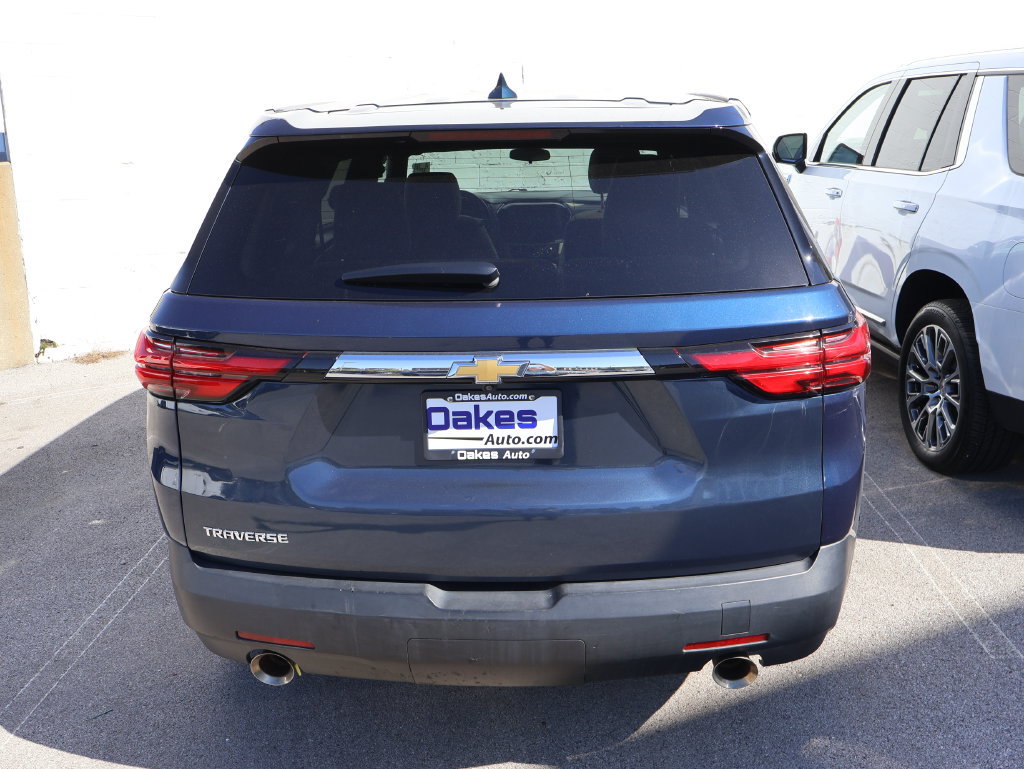 Used 2023 Chevrolet Traverse LS w/ Safety Package FWD image 10