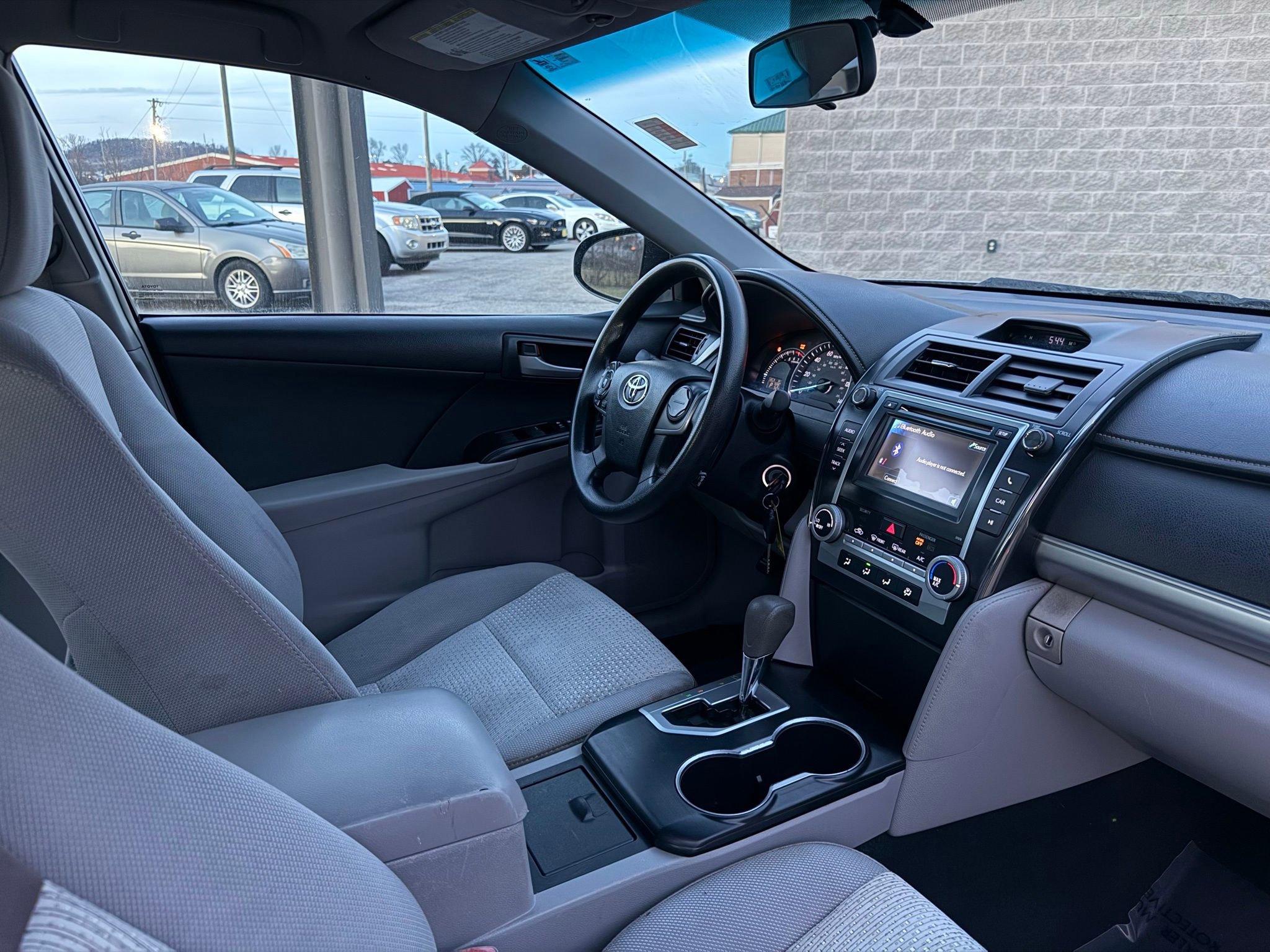 Used 2013 Toyota Camry image 16