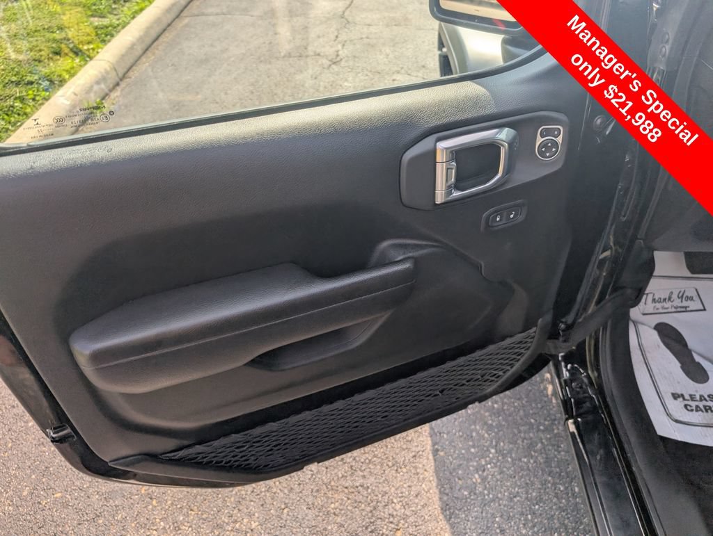 Used 2022 Jeep Wrangler Unlimited Sport AWD/4WD image 14