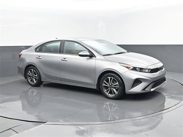 Used 2024 Kia Forte LXS w/ LXS Technology Package image 3