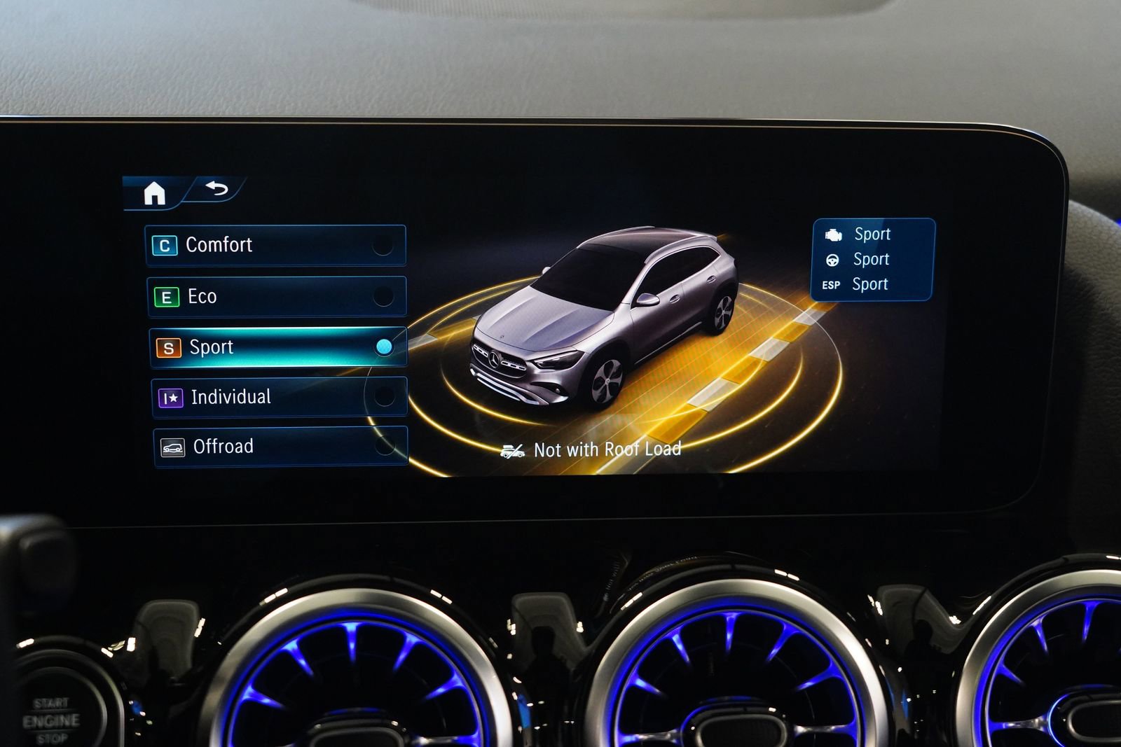 Used 2025 Mercedes-Benz GLA 250 4MATIC image 24