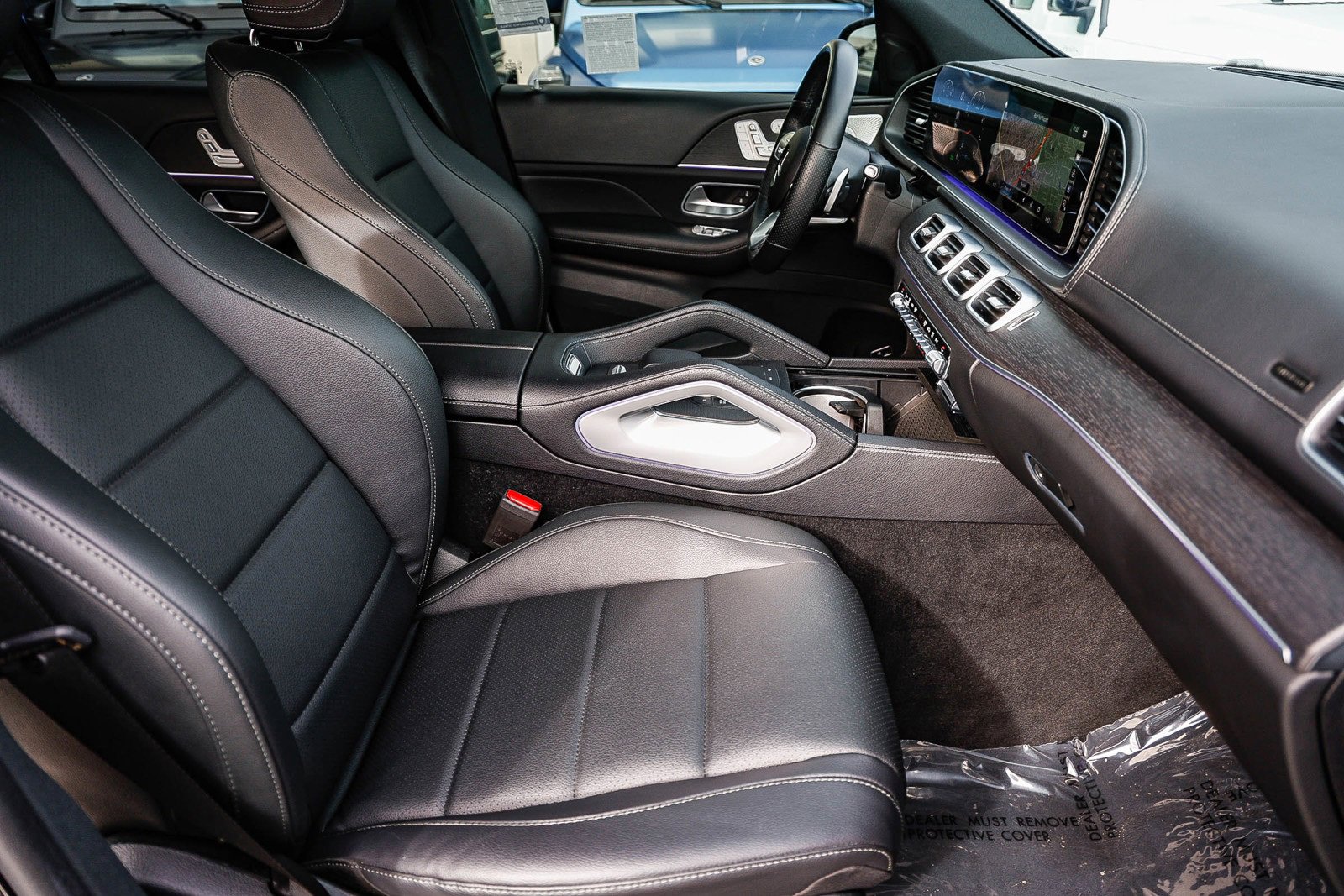 Used 2023 Mercedes-Benz GLS 450 4MATIC w/ AMG Line Exterior image 17