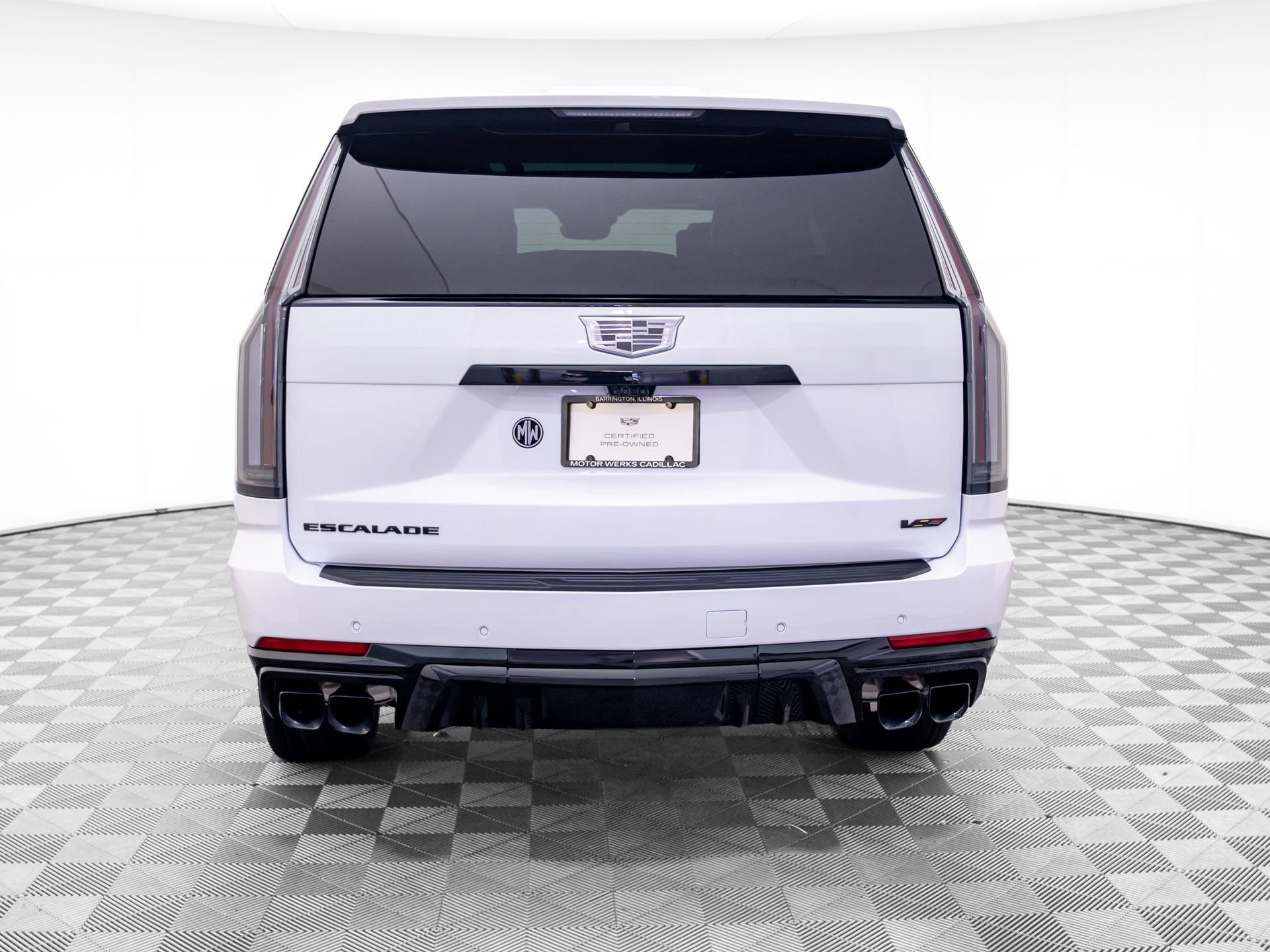 Certified 2025 Cadillac Escalade V w/ LPO, ONYX Package AWD/4WD image 5