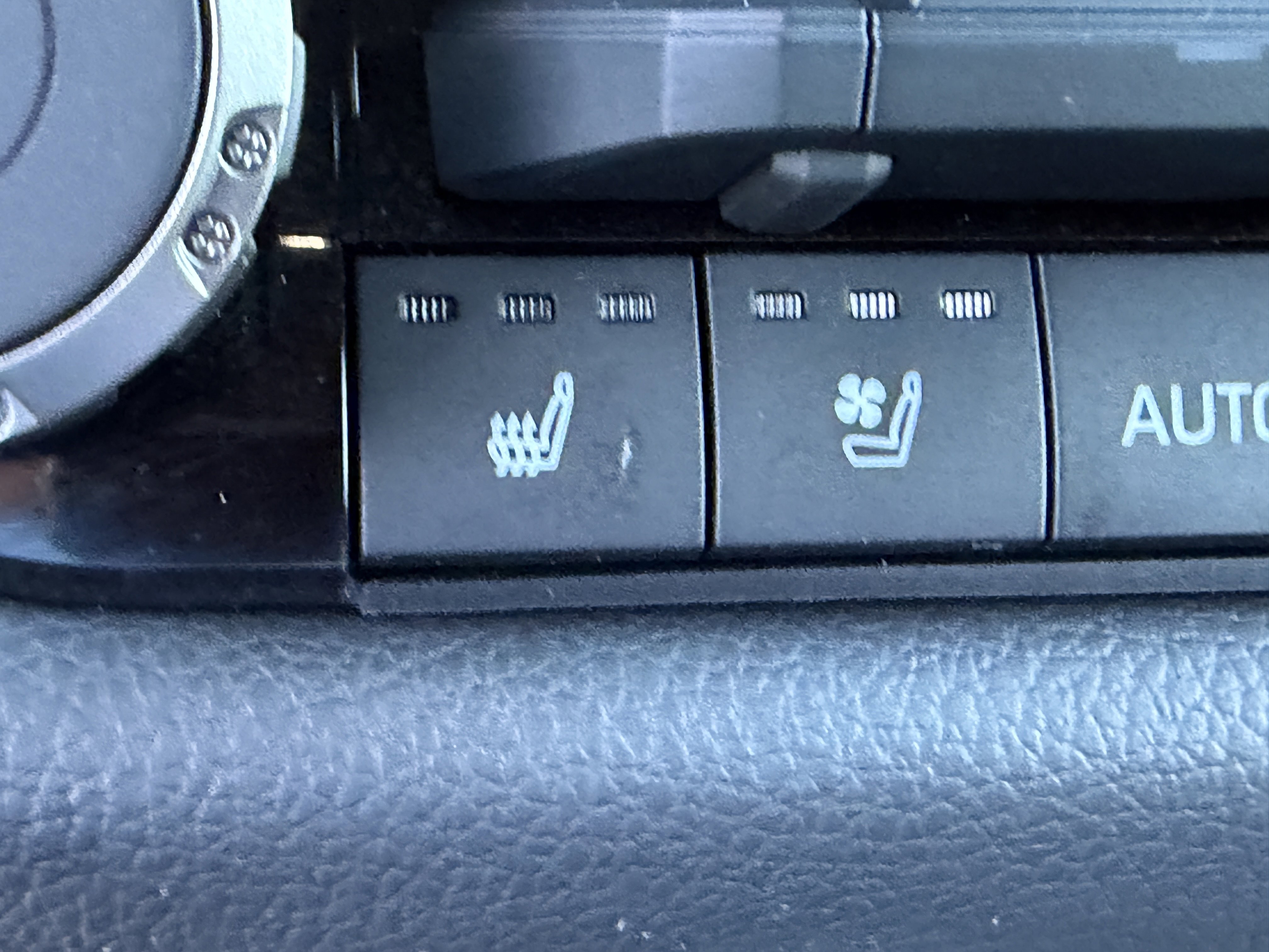 Used 2025 Toyota Sequoia Limited image 19