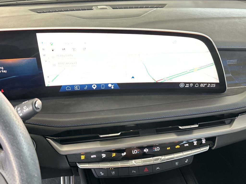 Certified 2025 Cadillac XT4 Sport FWD image 26