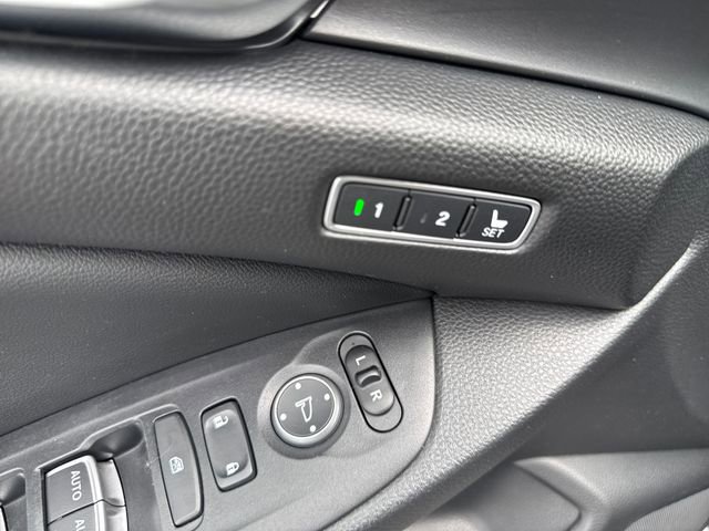 Used 2022 Honda Accord EX-L image 11