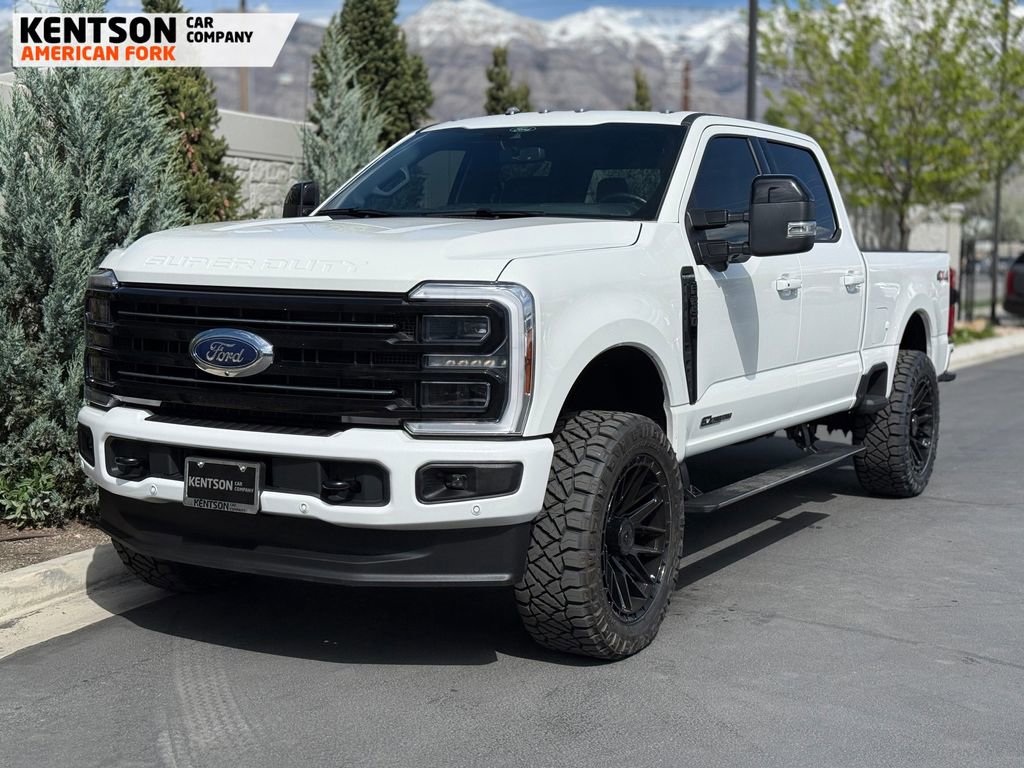 Used 2025 Ford F250 Platinum image 3