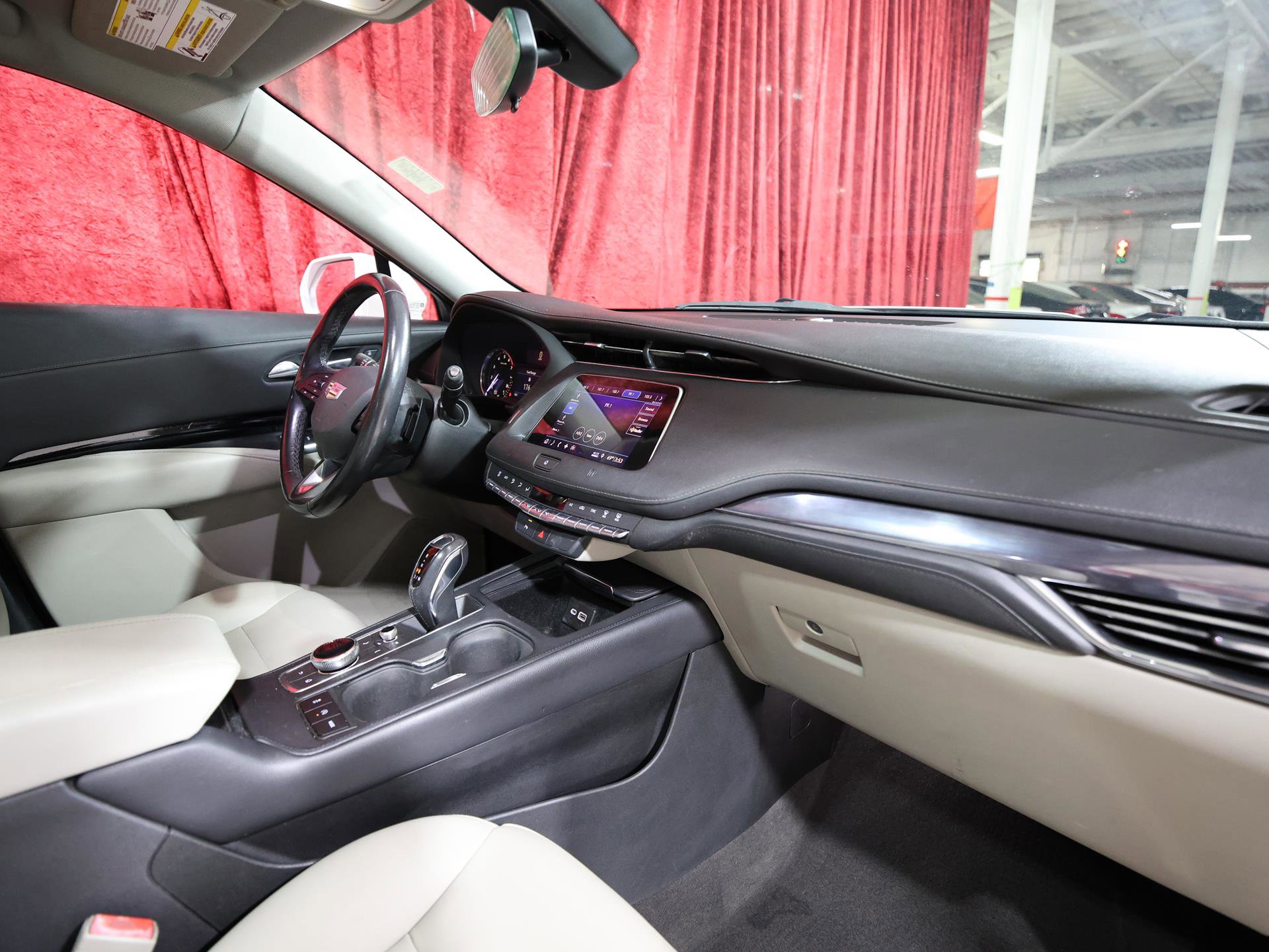 Used 2019 Cadillac XT4 Luxury image 22