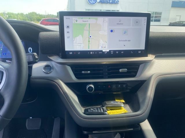 Certified 2025 Ford Explorer Active w/ Active Comfort Package AWD/4WD image 12