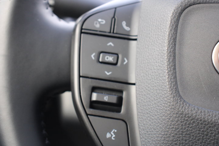 Used 2024 Toyota Prius LE image 22