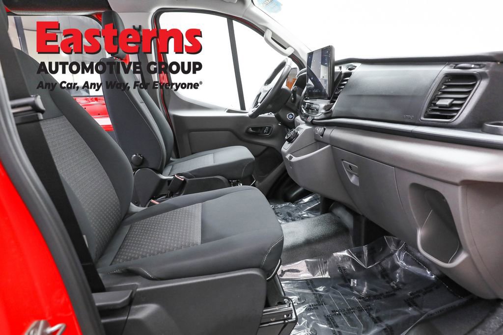 Used 2024 Ford E-Transit Low Roof image 21