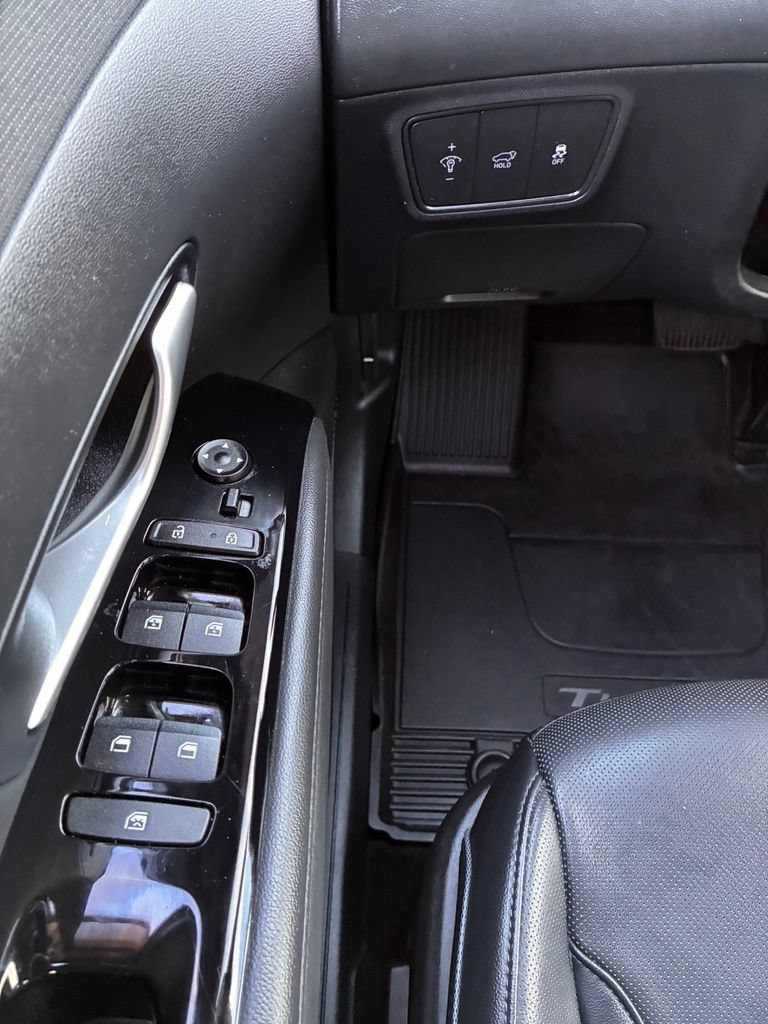Used 2024 Hyundai Tucson Limited AWD/4WD image 28
