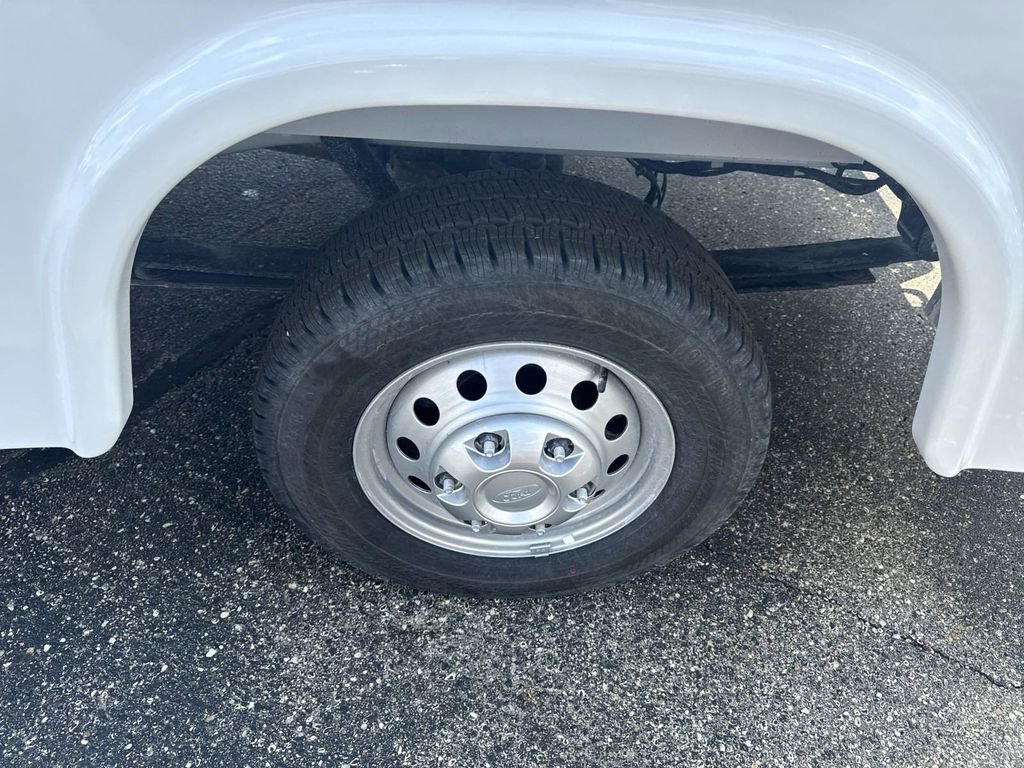 New 2024 Ford Transit 350 AWD w/ Interior Upgrade Package image 31