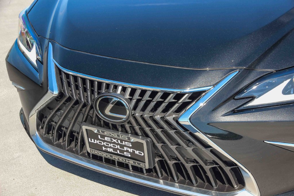 Certified 2024 Lexus ES 350 w/ Premium Package FWD image 10