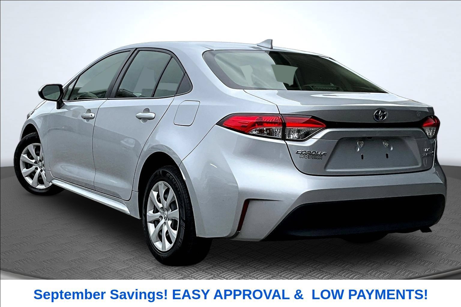 Used 2023 Toyota Corolla LE FWD image 3