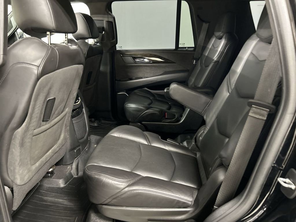 Used 2020 Cadillac Escalade Platinum AWD/4WD image 20