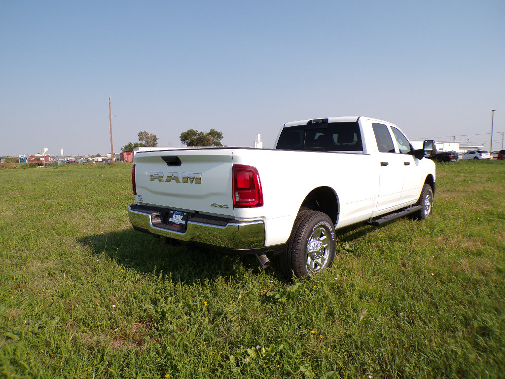 New 2026 RAM 2500 Tradesman AWD/4WD image 5