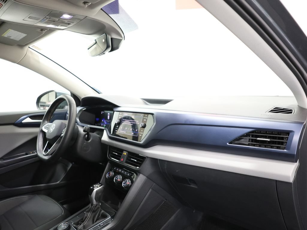 Used 2023 Volkswagen Taos SE w/ Panoramic Sunroof Package AWD/4WD image 23