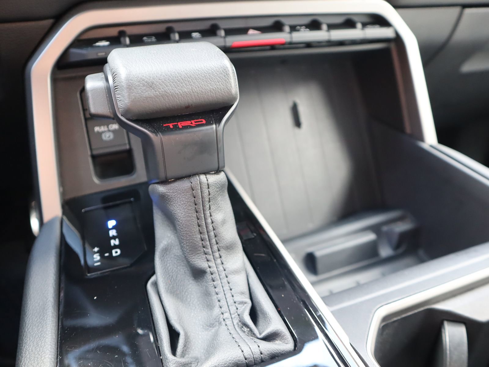 Used 2025 Toyota Tundra Limited image 53