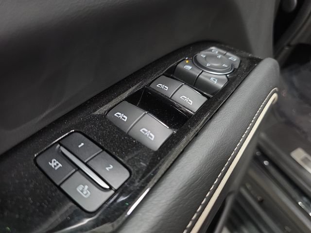 Used 2022 Cadillac Escalade ESV Sport w/ Touring Package AWD/4WD image 27