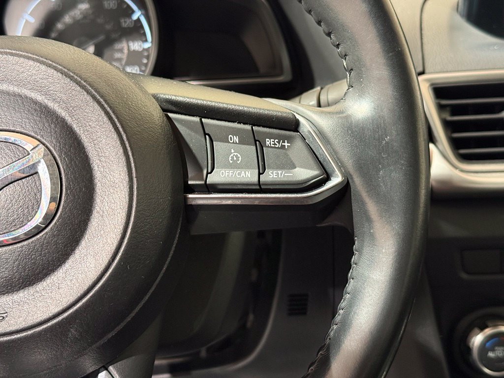 Used 2017 MAZDA MAZDA3 Touring FWD image 22