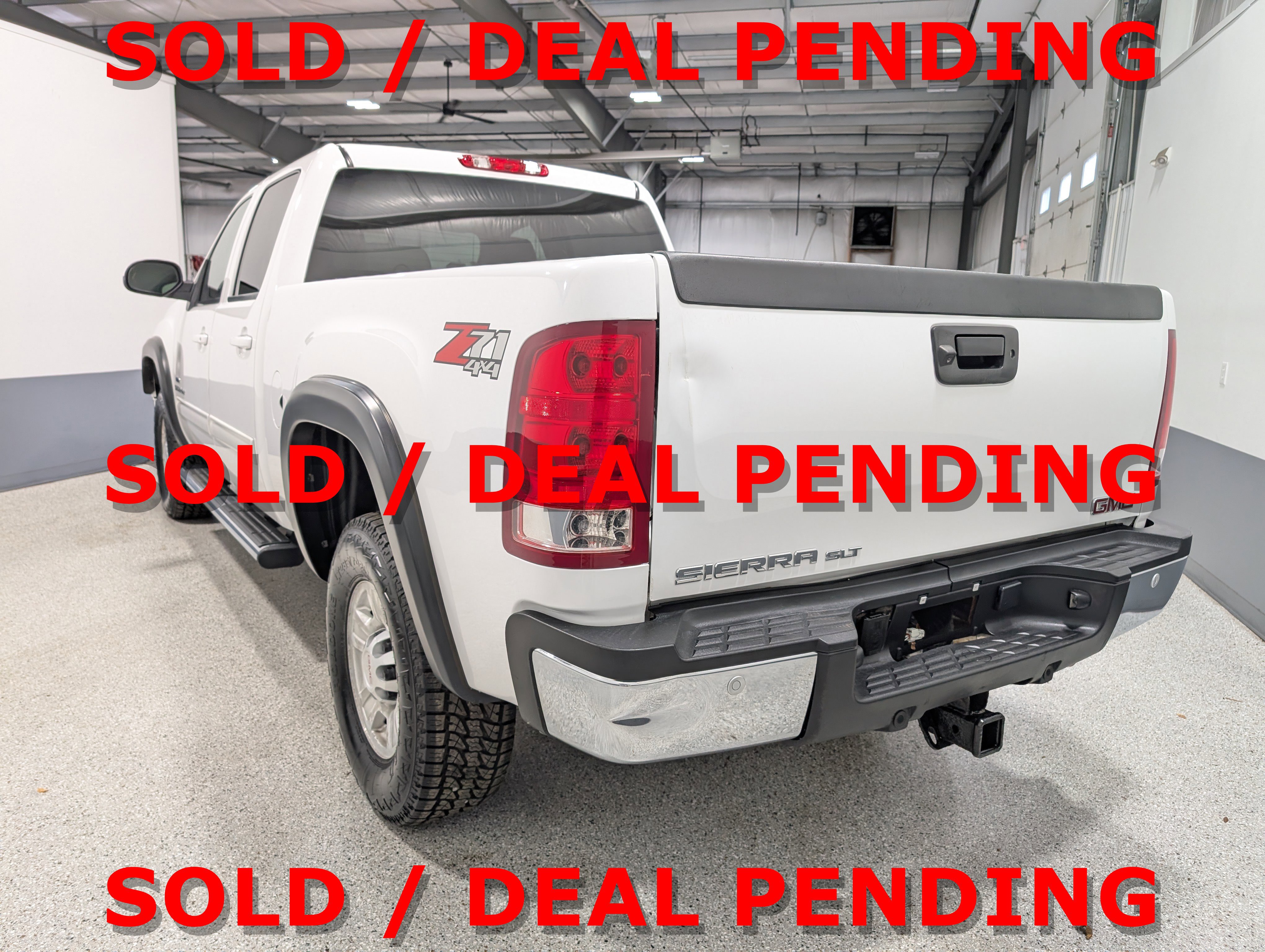 Used 2009 GMC Sierra 2500 SLT w/ SLT Convenience Package image 5
