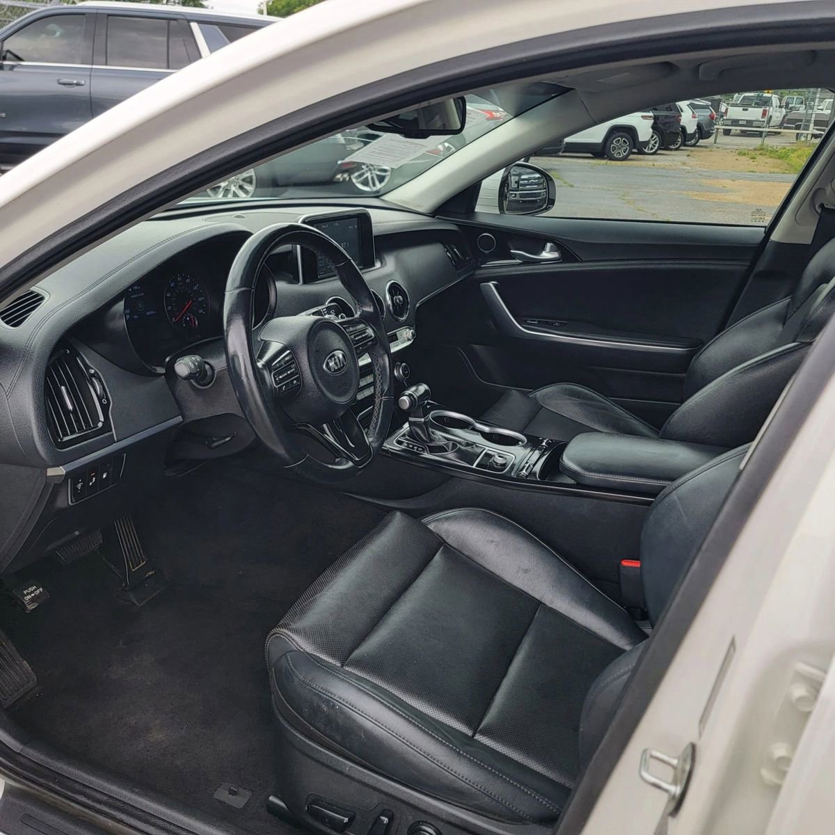 Used 2019 Kia Stinger image 9