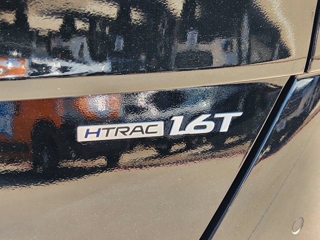 Certified 2025 Hyundai Kona Limited AWD/4WD image 7
