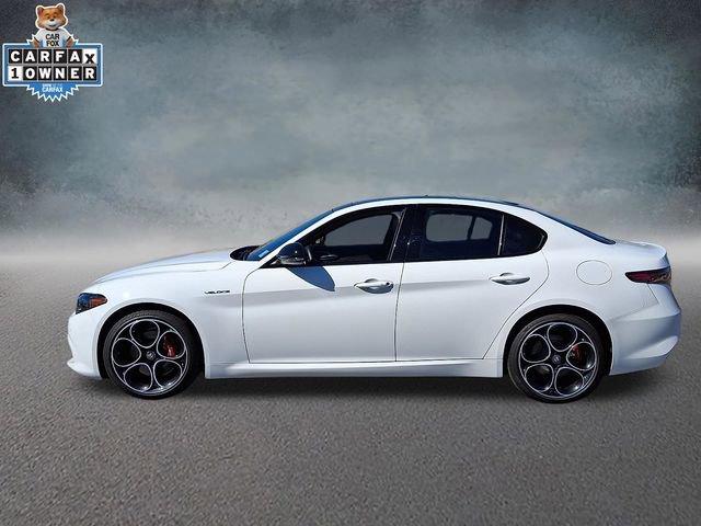 Used 2025 Alfa Romeo Giulia AWD image 7