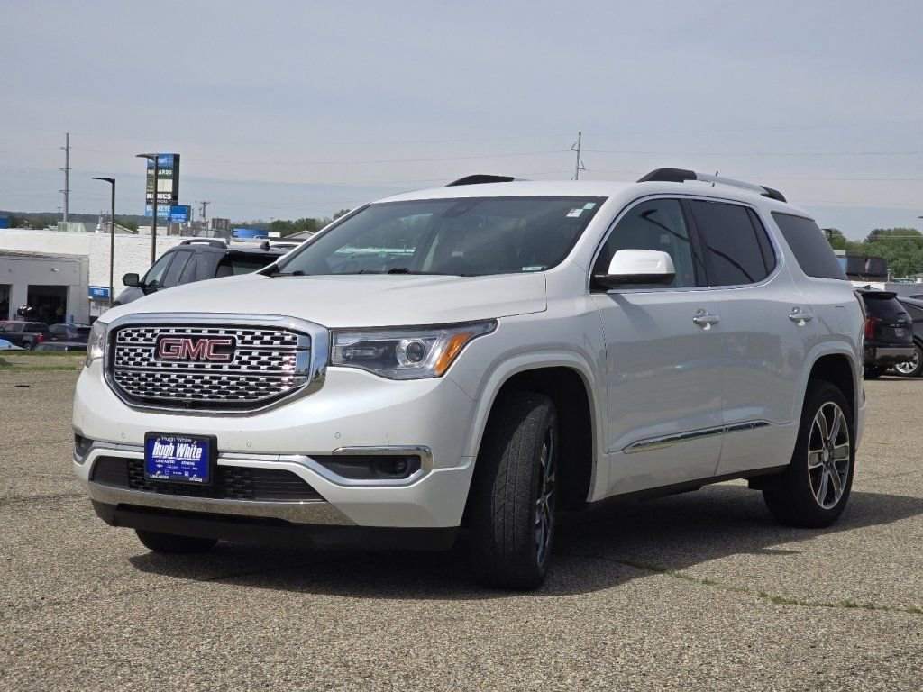 Used 2018 GMC Acadia Denali w/ Technology Package AWD/4WD image 15