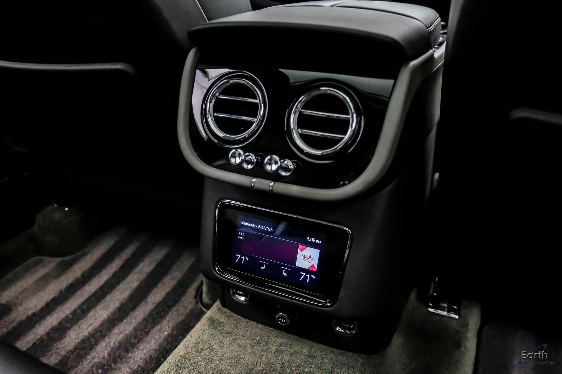 Used 2022 Bentley Bentayga AWD/4WD image 89