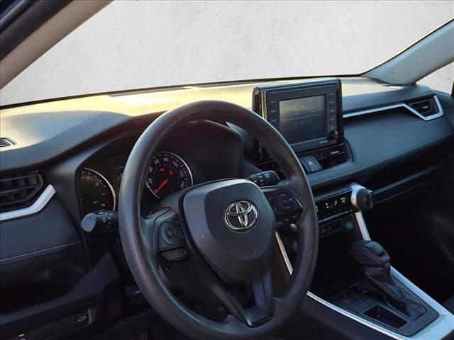 Used 2022 Toyota RAV4 XLE w/ Convenience Package FWD image 8
