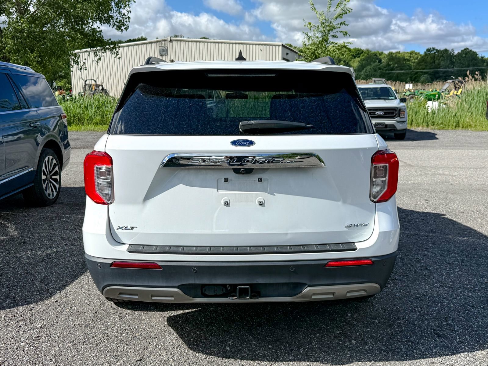 Certified 2021 Ford Explorer XLT w/ Equipment Group 202A AWD/4WD image 6