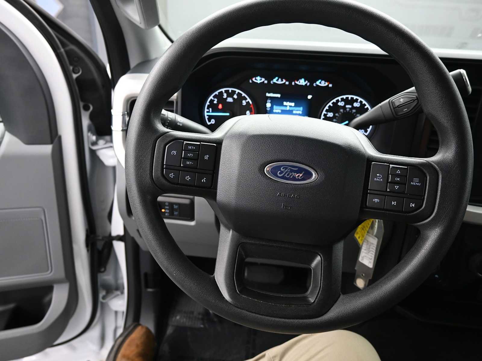 Used 2025 Ford F250 XLT image 31