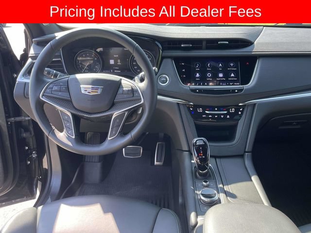 Used 2025 Cadillac XT5 Sportv w/ Technology Package AWD/4WD image 14