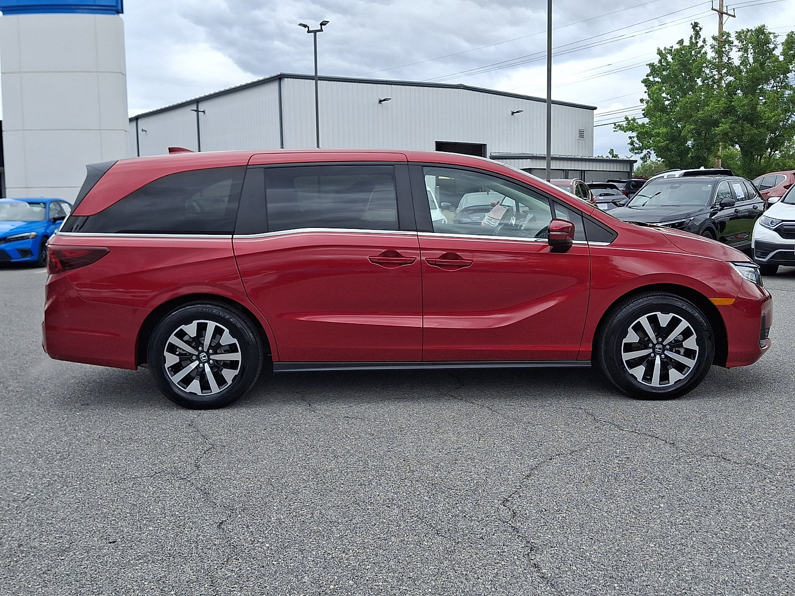 Certified 2025 Honda Odyssey EX-L image 7