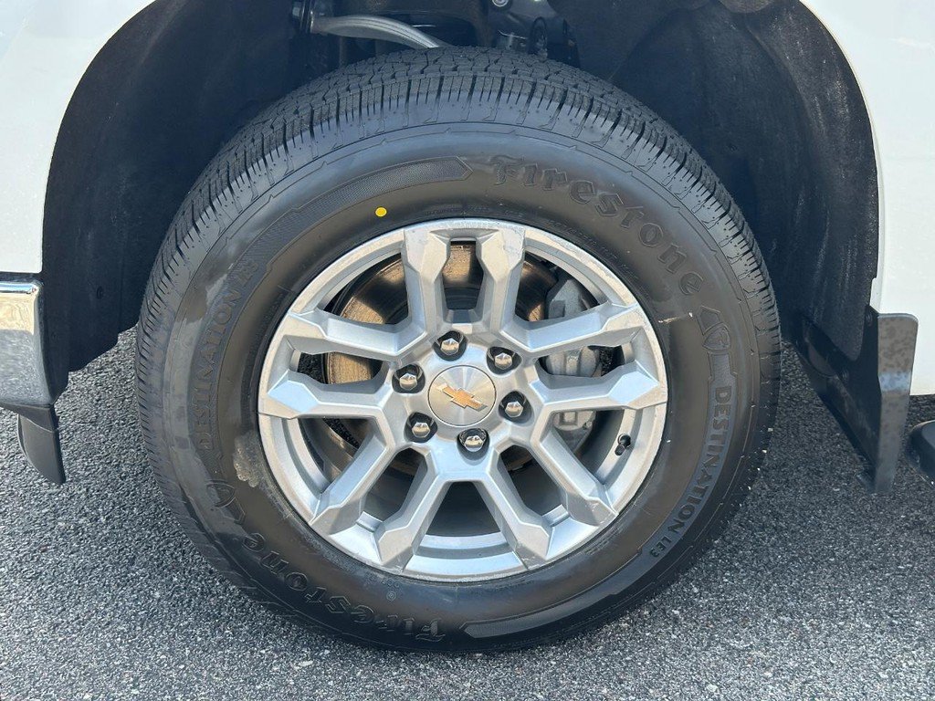 Certified 2025 Chevrolet Silverado 1500 LT AWD/4WD image 7