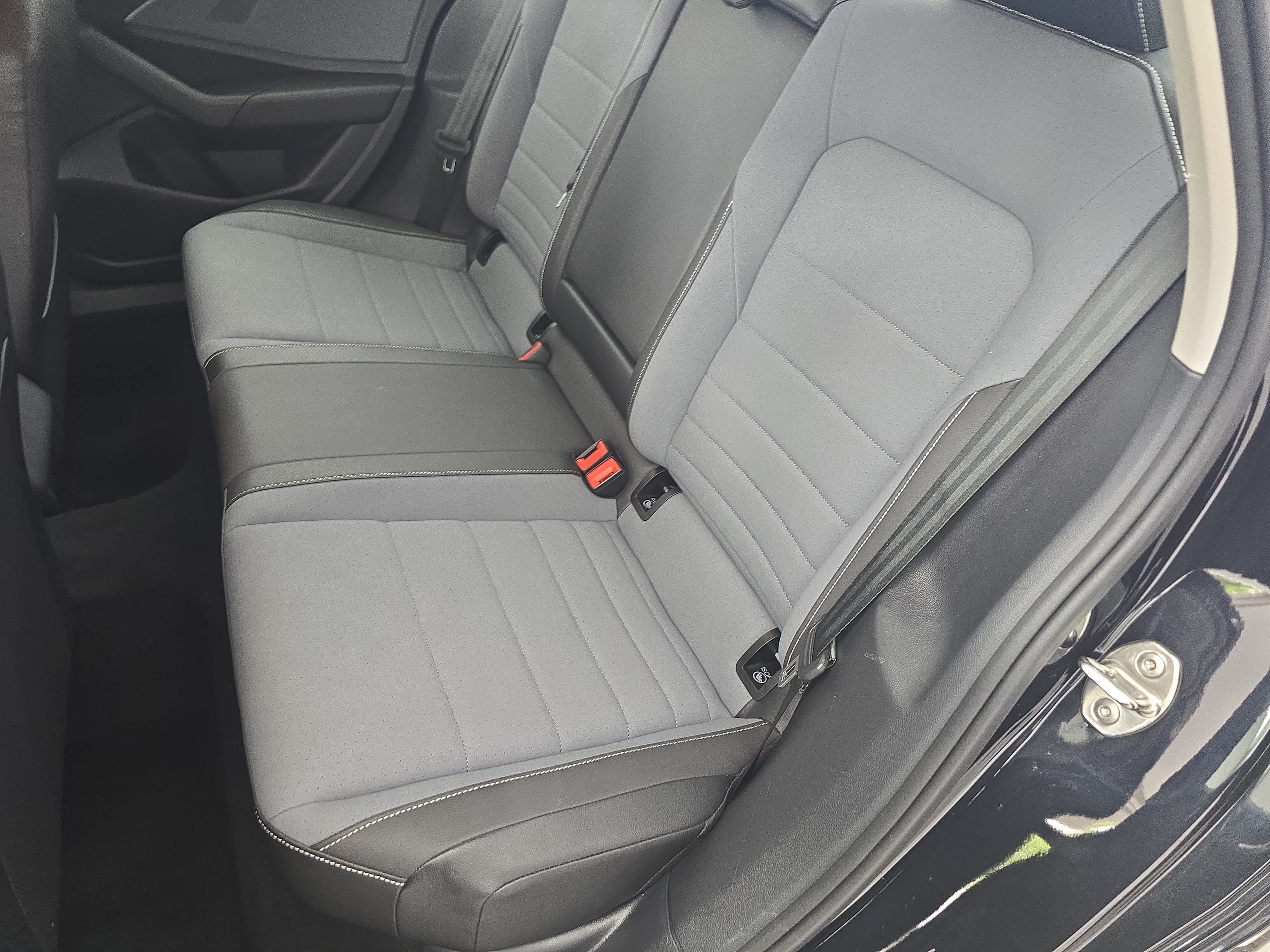 Certified 2025 Volkswagen Jetta SE FWD image 13