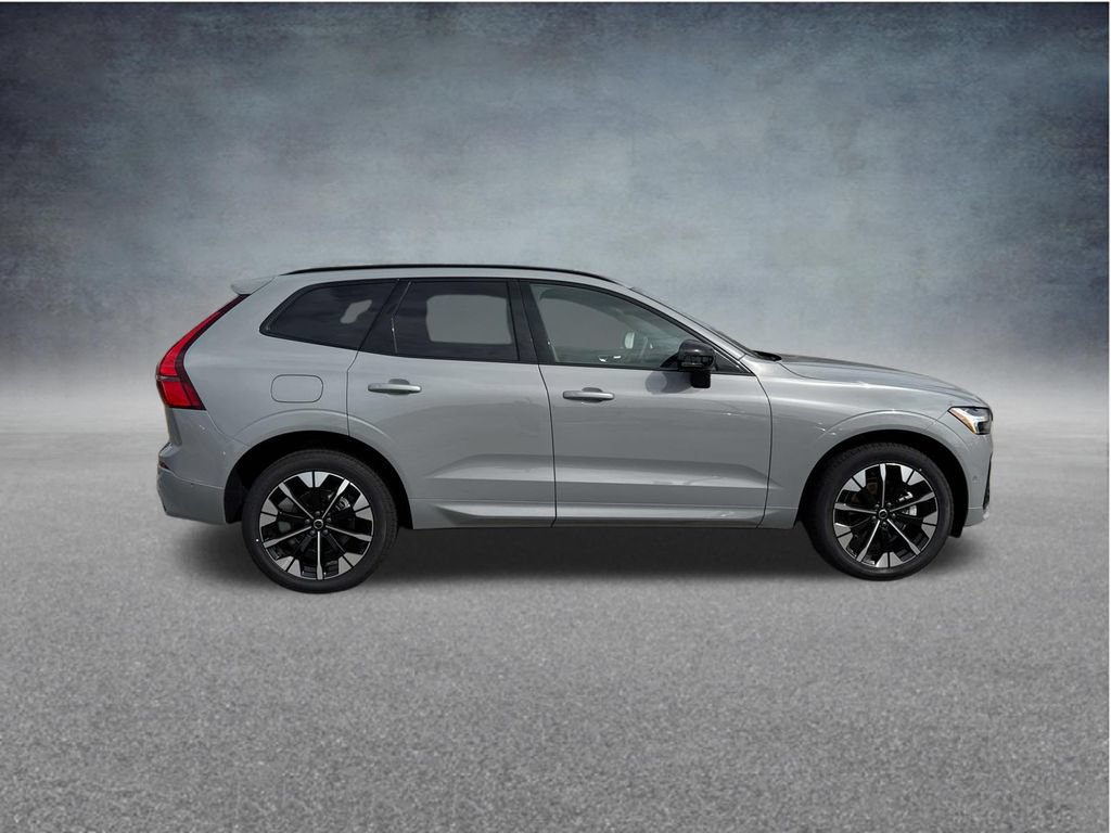 New 2026 Volvo XC60 B5 Plus w/ Climate Package AWD/4WD image 9